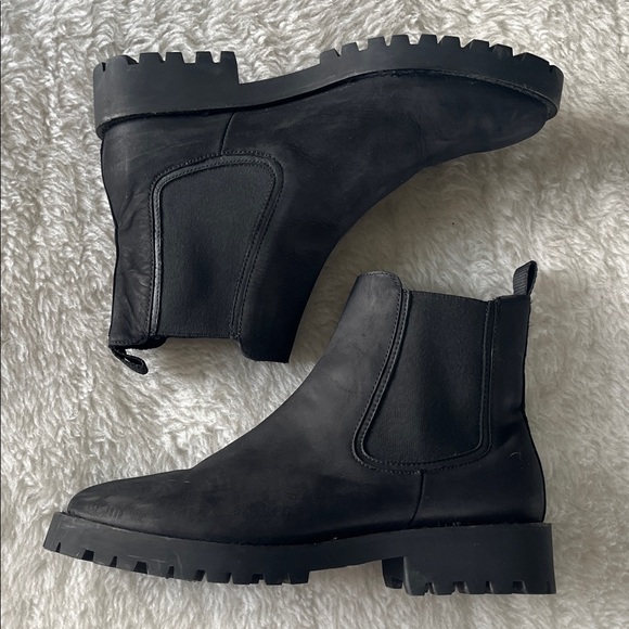 Thursday Boot Co Black Matte Leather Chelsea Boots size 9.5 - Picture 3 of 10